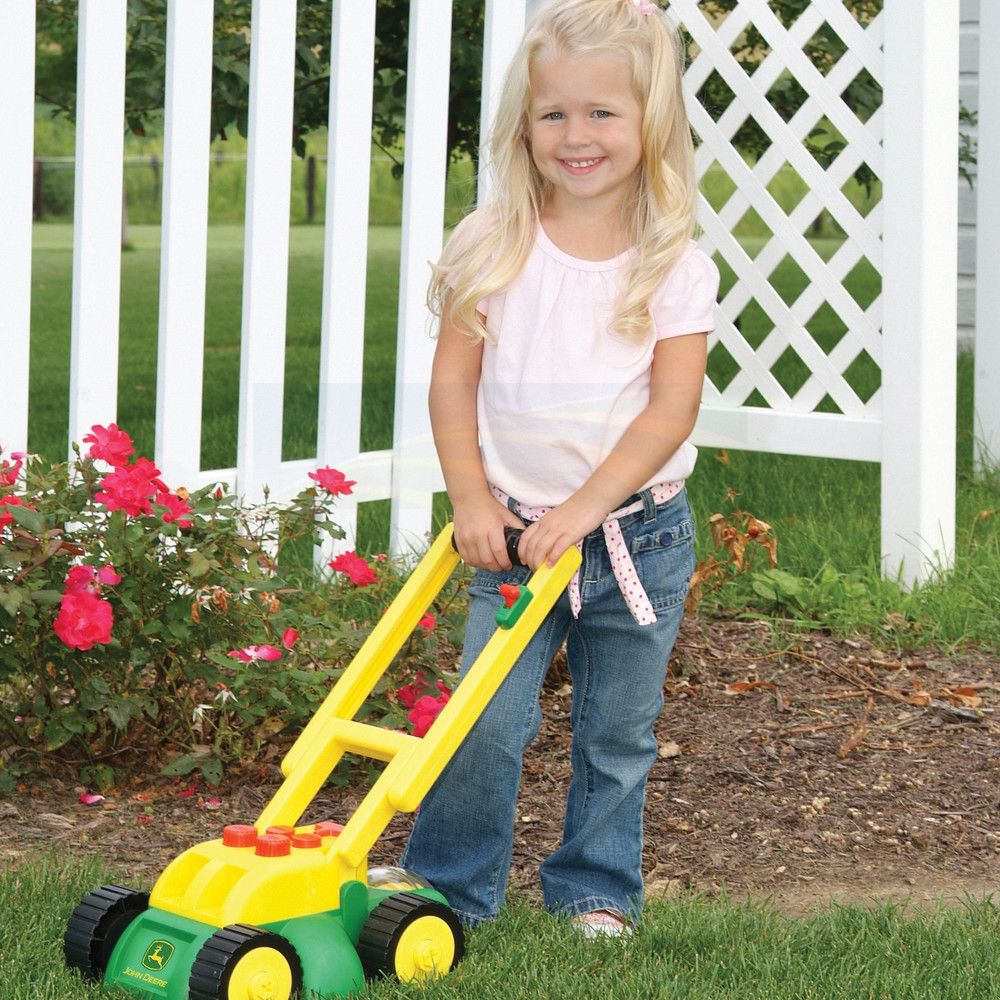 John Deere Action Lawn Mower 35060