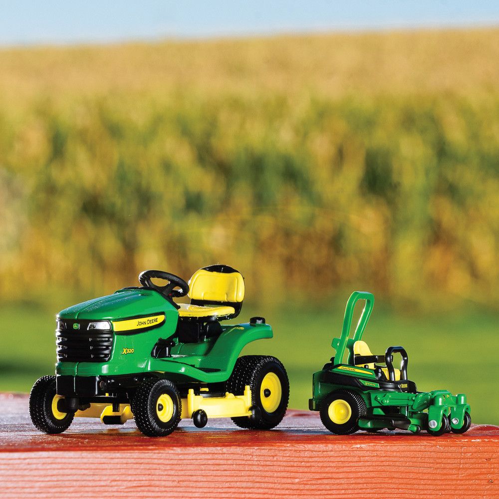 1:32 John Deere Z930M Z-Trak Mower 45519
