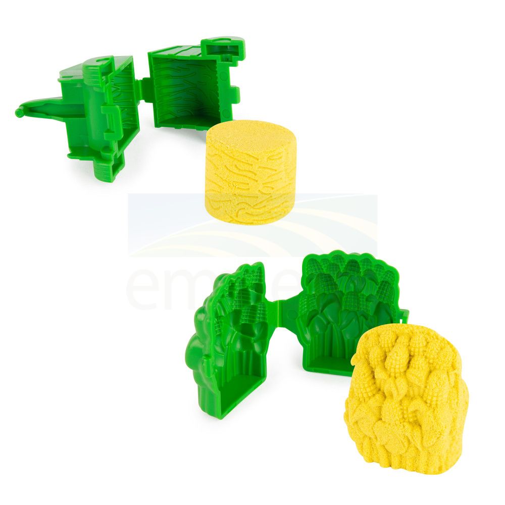 John Deere Monster Treads with Sand & Molds Set Assortment 37882A
