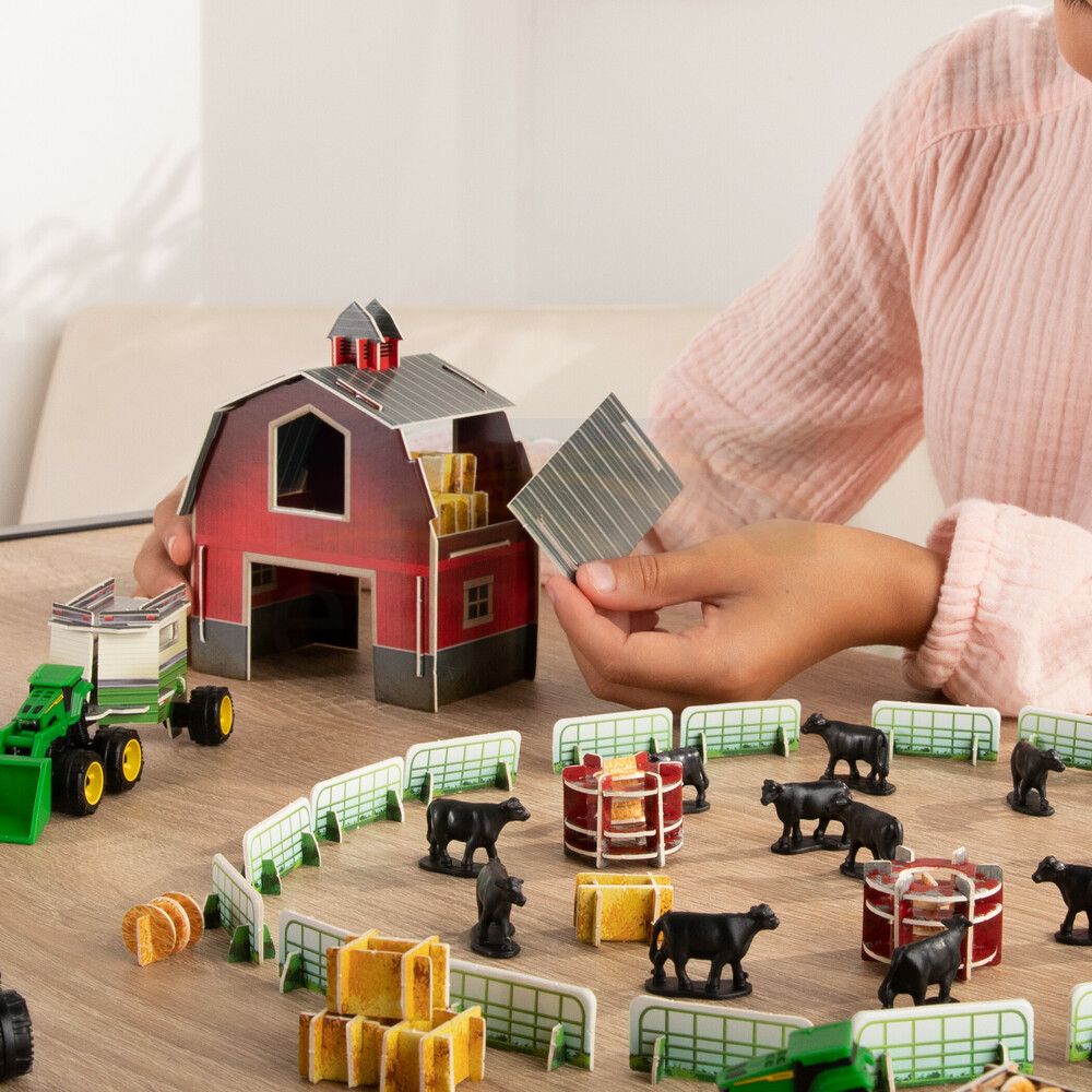 John Deere Monster Treads Eco-Snaps Barn Play Set 47425