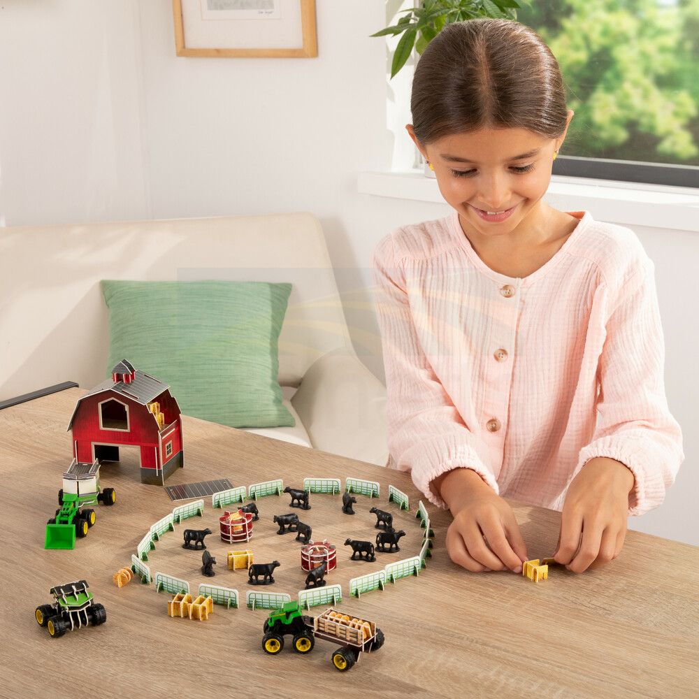 John Deere Monster Treads Eco-Snaps Barn Play Set 47425