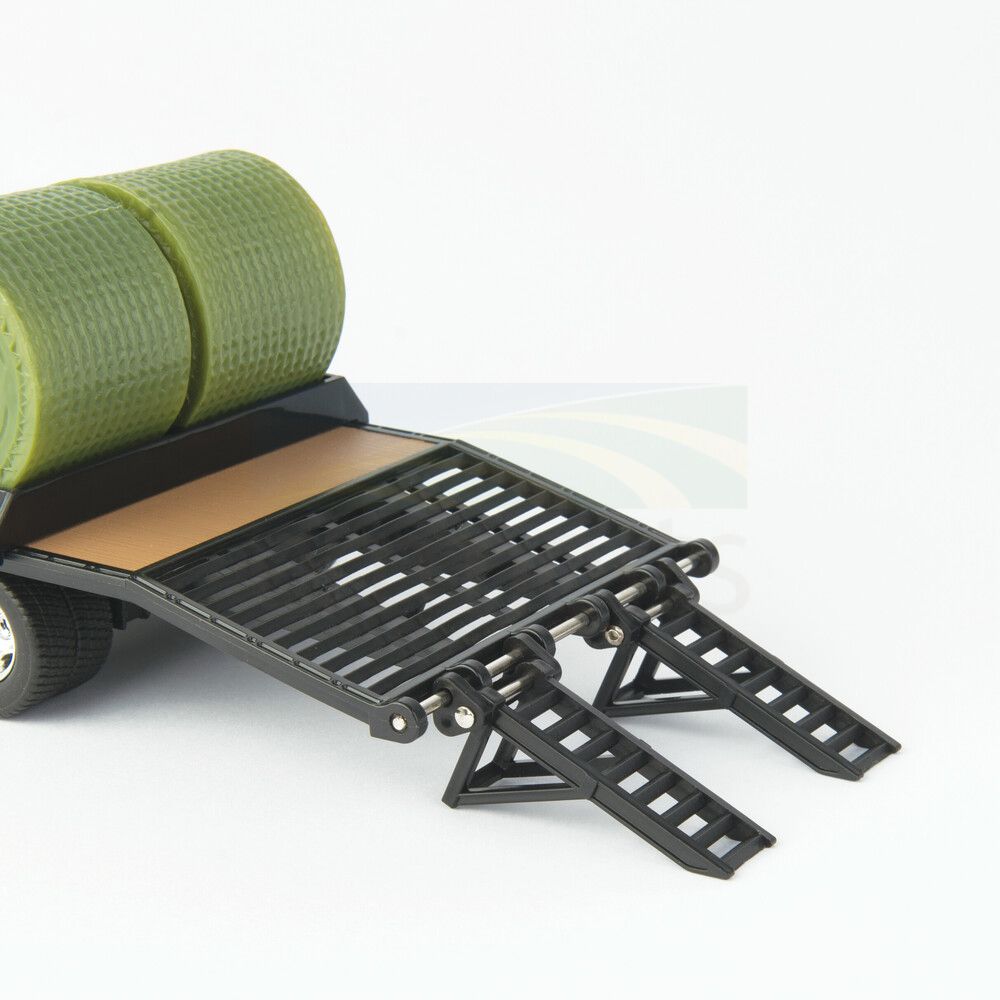 1:32 John Deere Round Bale Hauling Set with 2017 Ford F-350 and Trailer 47435