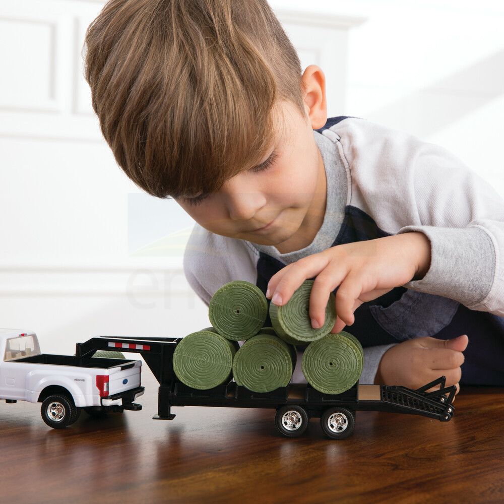 1:32 John Deere Round Bale Hauling Set with 2017 Ford F-350 and Trailer 47435