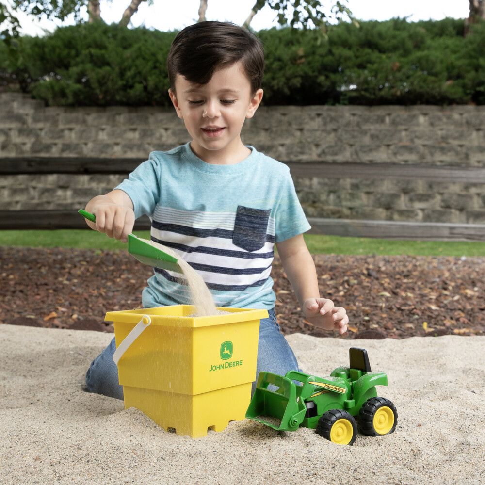 John Deere 15cm Sand Pit Bucket Set: Green Tractor with Yellow Square Bucket & Green Shovel 47339
