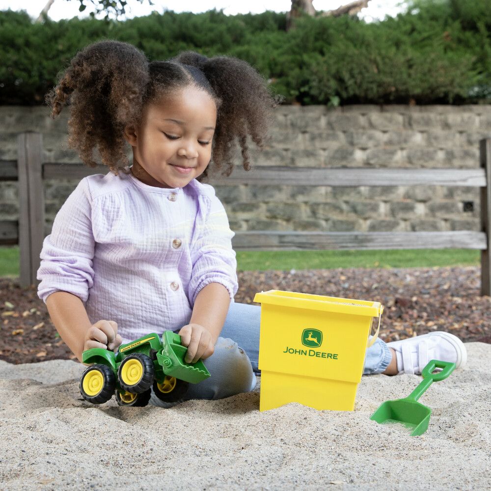 John Deere 15cm Sand Pit Bucket Set: Green Tractor with Yellow Square Bucket & Green Shovel 47339