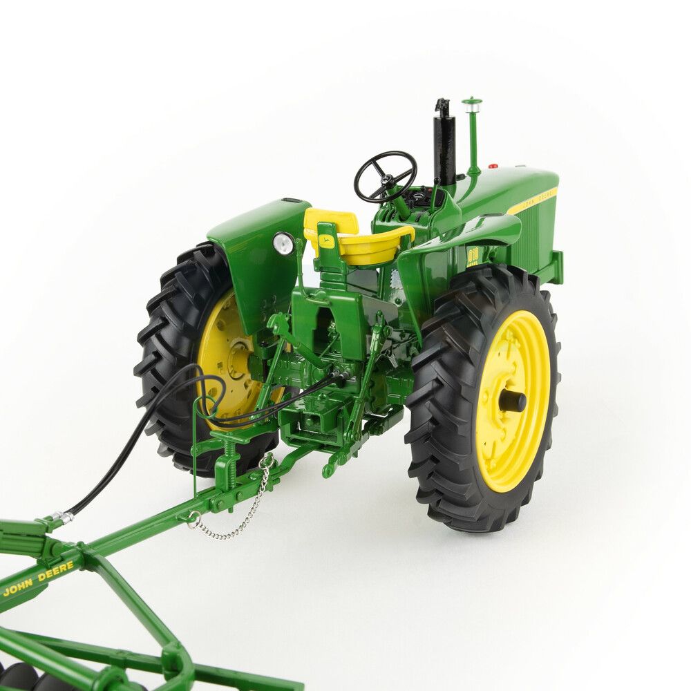 1:16 John Deere 3010 Diesel Narrow Front Tractor with Disk 45952