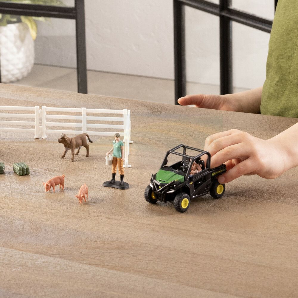 1:32 John Deere On The Farm Vet Set; Pickup Truck, Gator, Figures, Animals & Accessories 47552