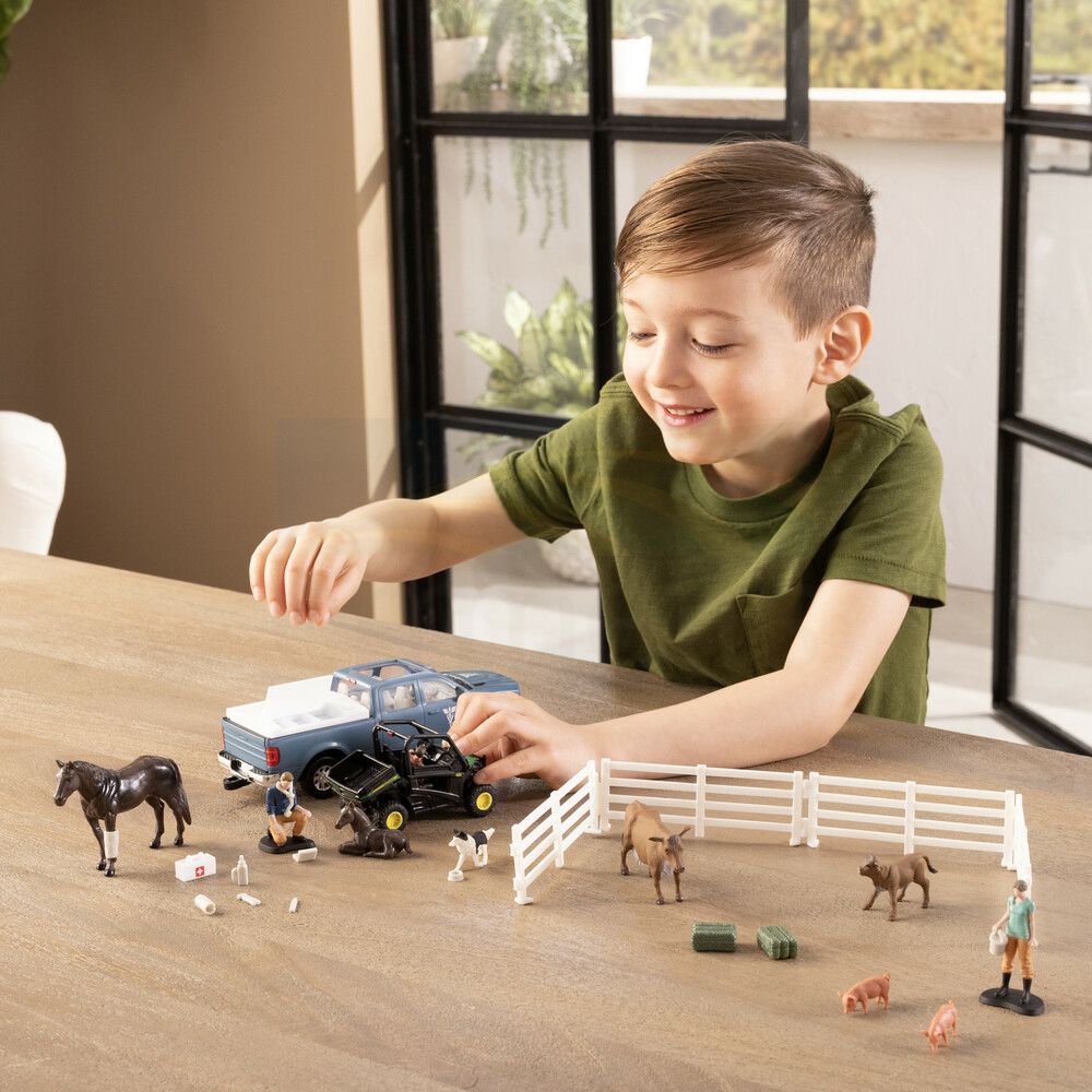 1:32 John Deere On The Farm Vet Set; Pickup Truck, Gator, Figures, Animals & Accessories 47552