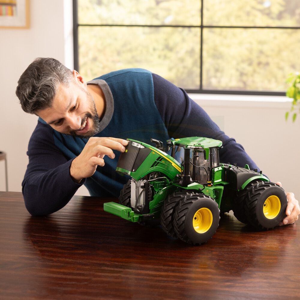 1:16 John Deere 9R 540 Tractor with Duals Prestige 45980