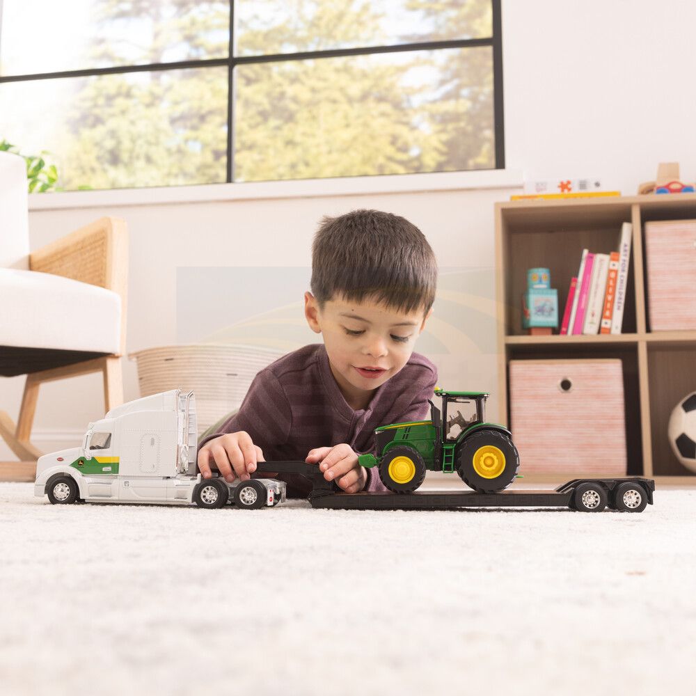 1:32 Peterbilt Semi-Truck with Lowboy Trailer and John Deere 7290R Tractor 47679