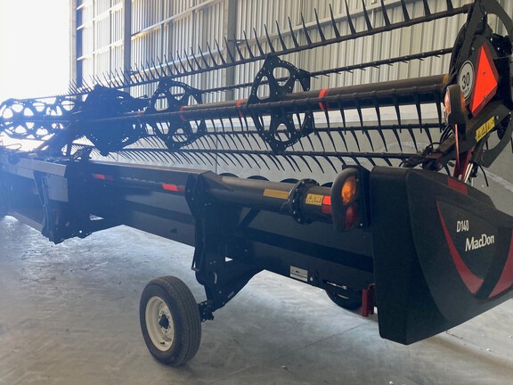 MacDon D140 2021 image 6