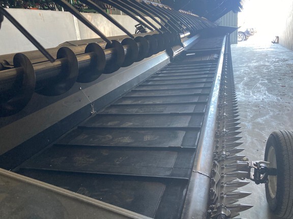 MacDon D140 2021 image 7