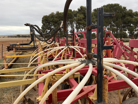 Bourgault 8800 48ft image 3