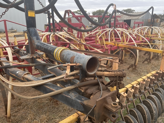 Bourgault 8800 48ft image 8