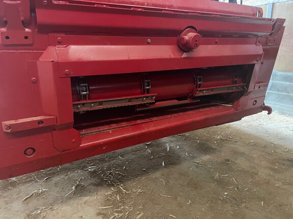 Case 8250 2021 image 6