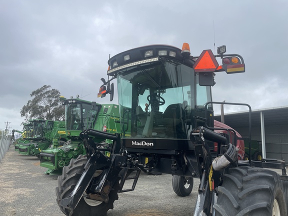 MacDon M155 2016 image 3