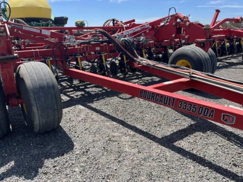 Bourgault 3335QDA 2023