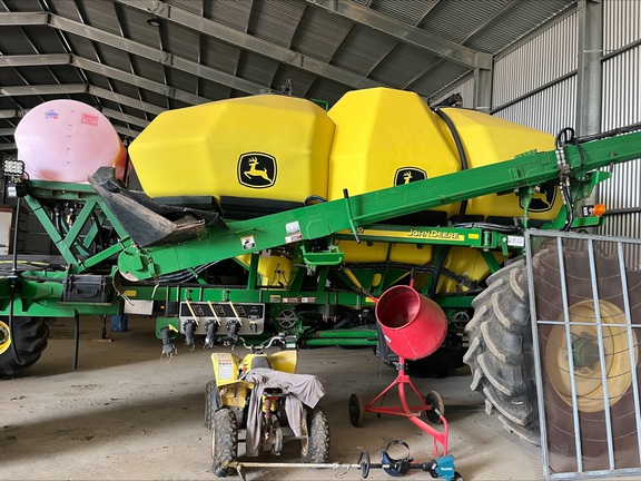 John Deere 1910 2014 image 12