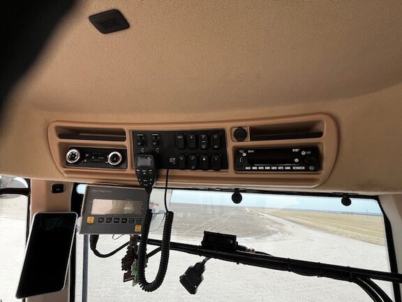 Case IH STEIGER 450 2022 image 12