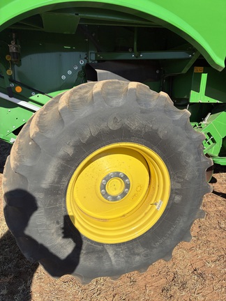 John Deere S760 image 6
