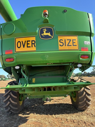 John Deere S760 image 5