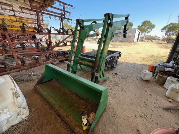 John Deere 6210R 2012 image 7