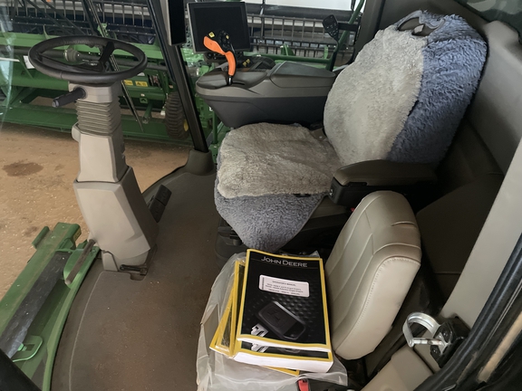 John Deere X9 1100 image 2