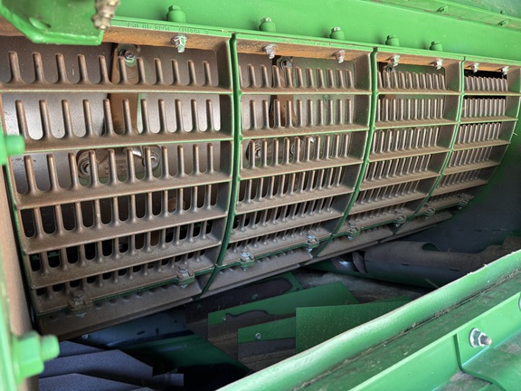 John Deere S680 2013 image 17