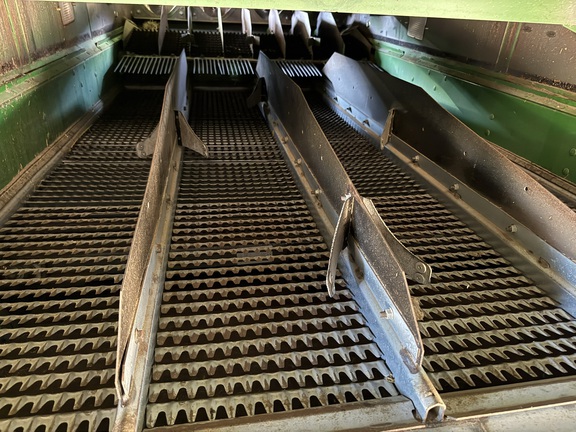 John Deere S680 2013 image 18