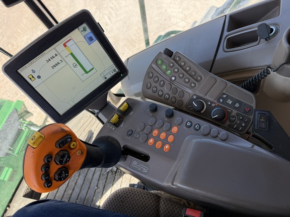 John Deere S680 2013 image 26