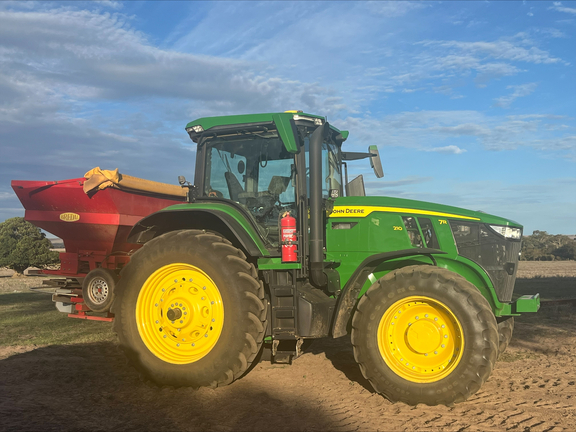 John Deere 7R 210 2020 image 4
