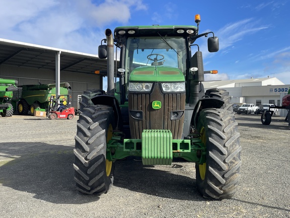 John Deere 7215R 2011 image 1