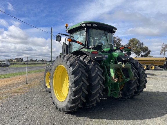 John Deere 7215R 2011 image 7