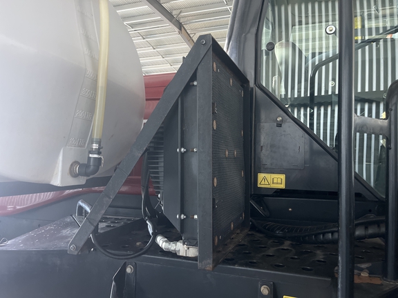 MacDon M155 2016 image 3
