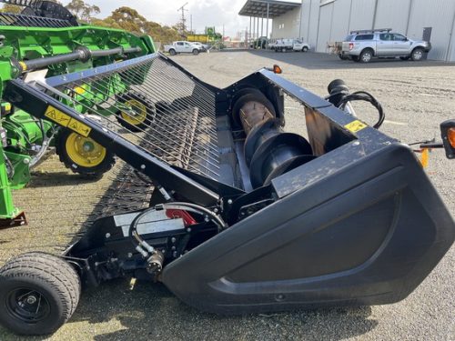 MacDon PW8 2023