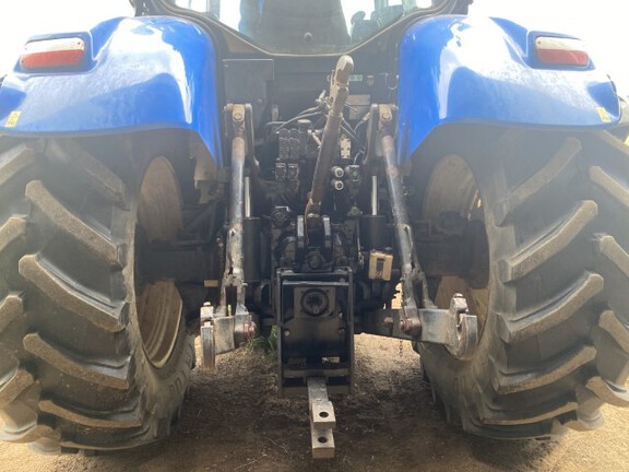 New Holland T7.220 2013 image 14