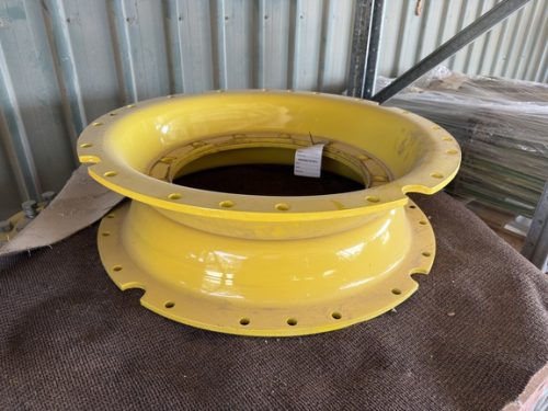 John Deere Front 8R Wheel Dishes