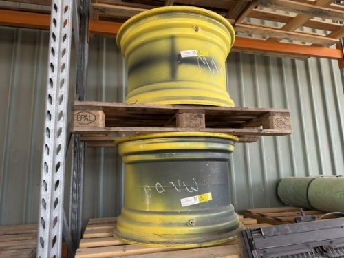 John Deere 600x30 Front Rims