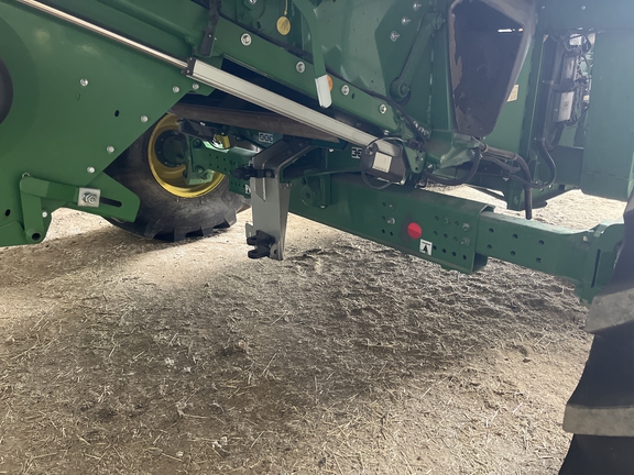 John Deere S780 image 3