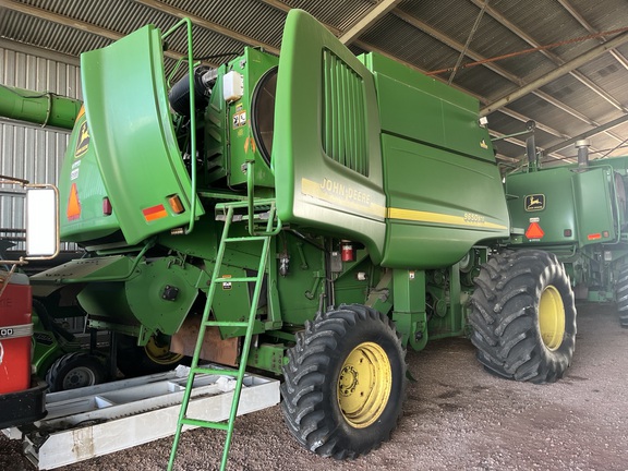 John Deere 9650 STS, 630D & 914P 2001 image 3