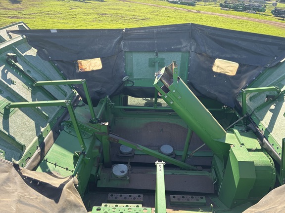 John Deere S790 image 15