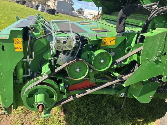 John Deere S790 image 17