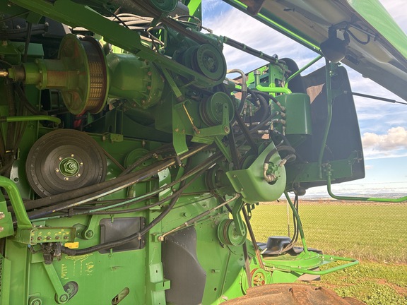 John Deere 9670 STS image 13