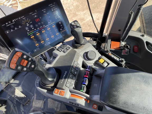 JCB 8330 Fastrac 2023 image 8