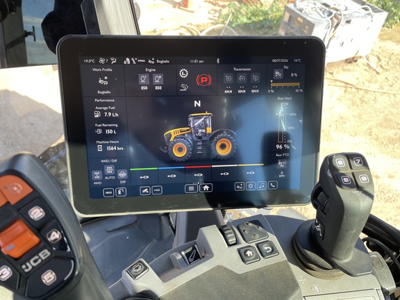 JCB 8330 Fastrac 2023 image 9