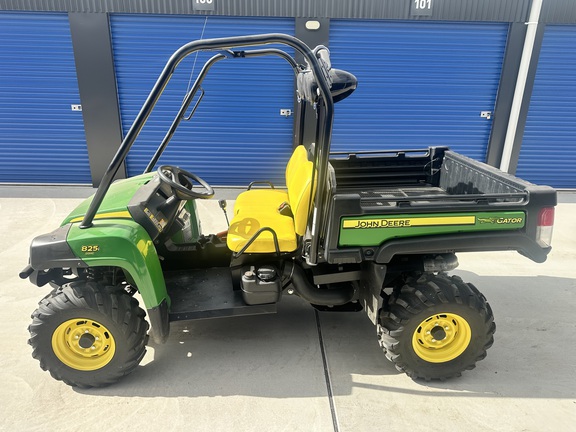 John Deere XUV 825I GREEN 2011 image 6