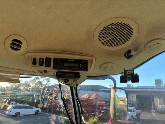 John Deere S680 2012 image 16