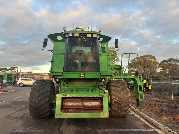 John Deere 9760 STS 2004 image 3