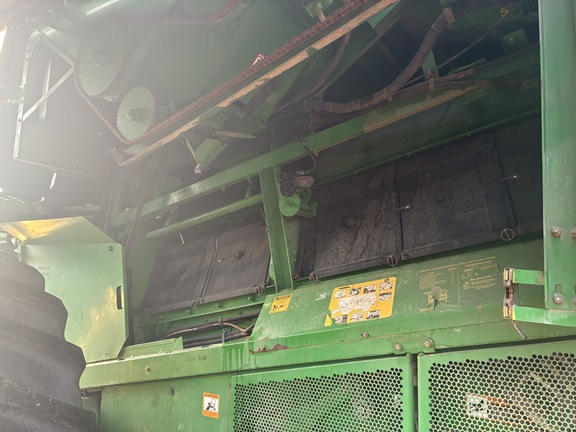 John Deere 9760 STS 2004 image 15