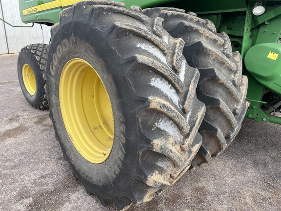John Deere 9870 STS 2011 image 12
